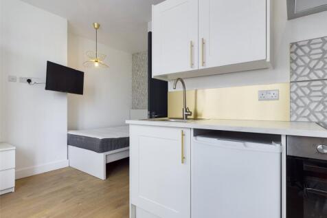 Kitchen-Room-To-Rent