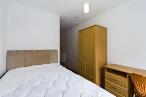 Bedroom-Room-To-Rent