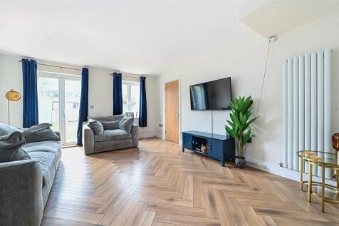 Living Room.jpg