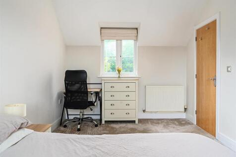 Bedroom 2.jpg