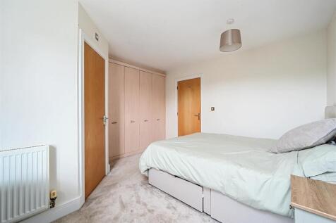Bedroom 4.jpg