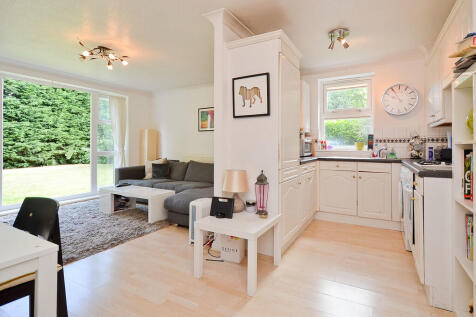 20 Foxwood Green ...