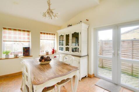 diningroom_conver...