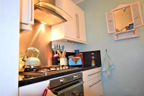 Kitchen 1.jpg