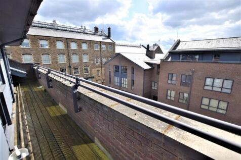 Balcony 2.jpg