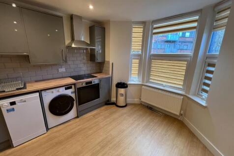 Kitchen-Living 2.jpeg