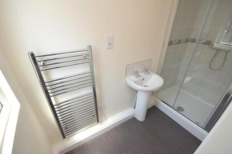 SHOWER ROOM.jpg