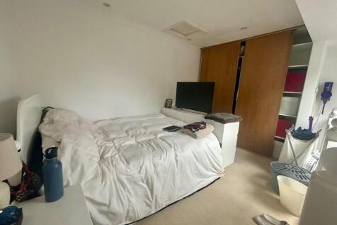 Gallery Bedroom
