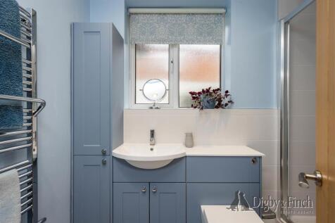 Ground Floor Bathroom