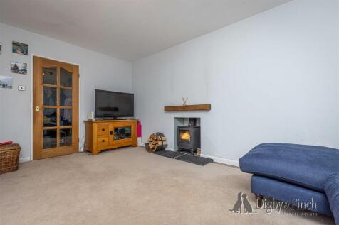8 Yonge Close, Radcliffe, NG12 2EE-11watermarked.j