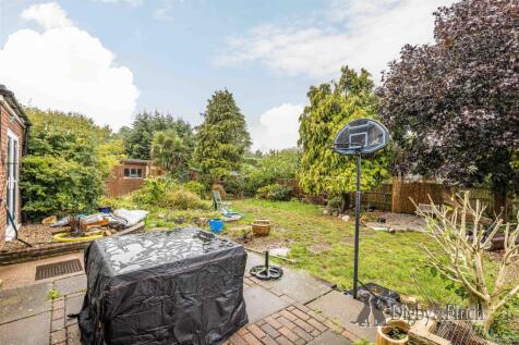 8 Yonge Close, Radcliffe, NG12 2EE-7watermarked.jp