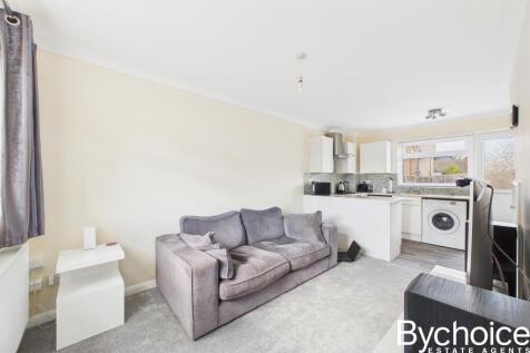 CAM05454G0-PR0053-STILL007