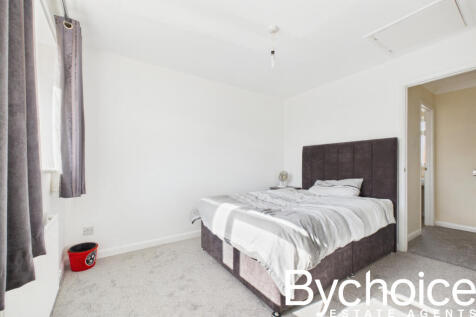 CAM05454G0-PR0053-STILL021