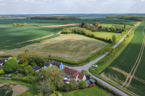 dji_fly_20250428_143408_281_1745847387038_photo_op