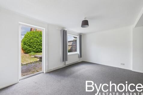 CAM05454G0-PR0010-STILL006