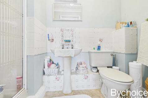 CAM05454G0-PR0017-STILL011