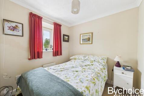 CAM05454G0-PR0017-STILL008