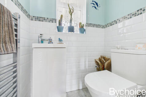 CAM05454G0-PR0018-STILL005