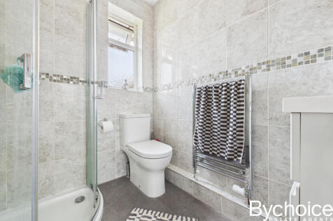 CAM05454G0-PR0018-STILL021