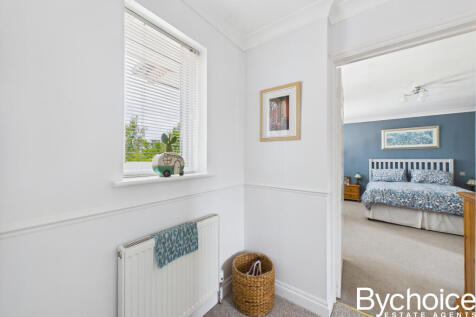 CAM05454G0-PR0018-STILL022