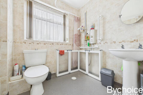 CAM05454G0-PR0021-STILL011