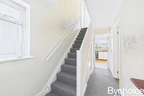 CAM05454G0-PR0049-STILL001