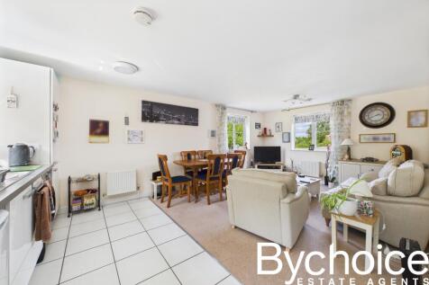 CAM05454G0-PR0020-STILL001