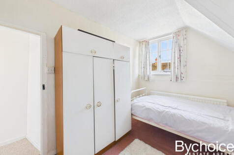 CAM05454G0-PR0084-STILL011