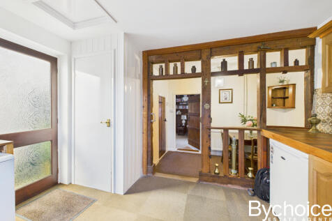 CAM05454G0-PR0084-STILL004