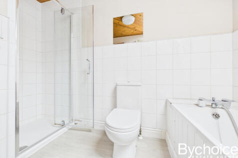 CAM05454G0-PR0061-STILL002