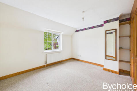 CAM05454G0-PR0061-STILL003