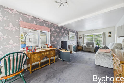 CAM05454G0-PR0045-STILL013