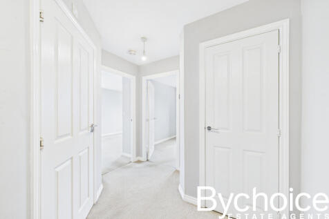 CAM05454G0-PR0066-STILL006