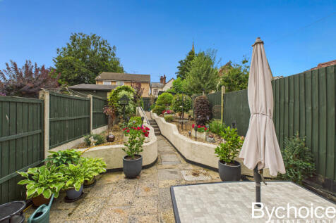 CAM05454G0-PR0048-STILL006