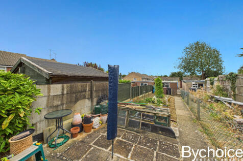 CAM05454G0-PR0048-STILL008