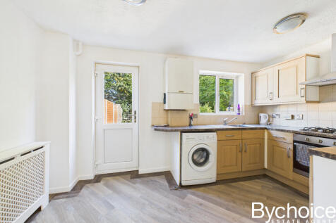 CAM05454G0-PR0058-STILL003