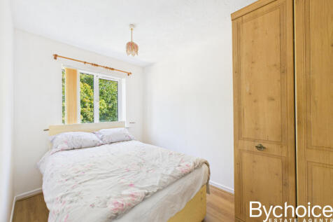 CAM05454G0-PR0058-STILL011