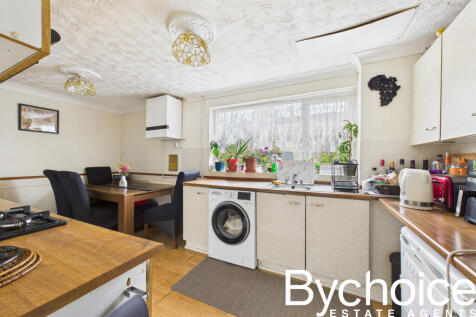 CAM05454G0-PR0047-STILL001