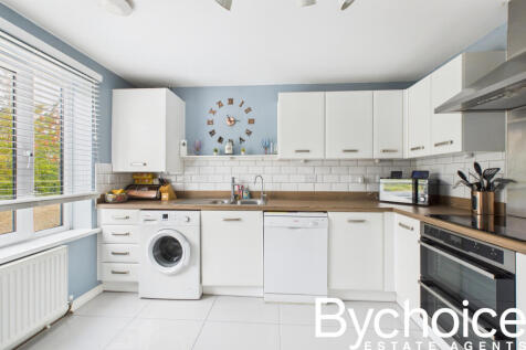 CAM05454G0-PR0059-STILL001