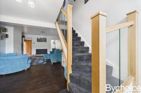 CAM05454G0-PR0022-STILL012