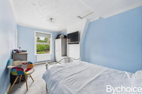 CAM05454G0-PR0022-STILL018