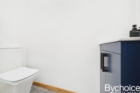 CAM05454G0-PR0022-STILL002