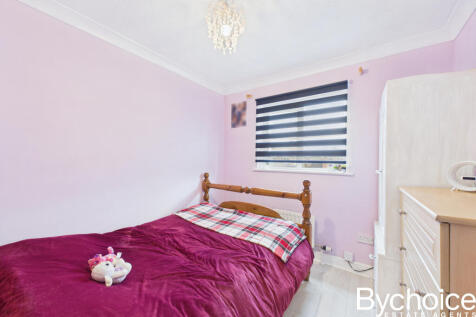 CAM05454G0-PR0063-STILL018