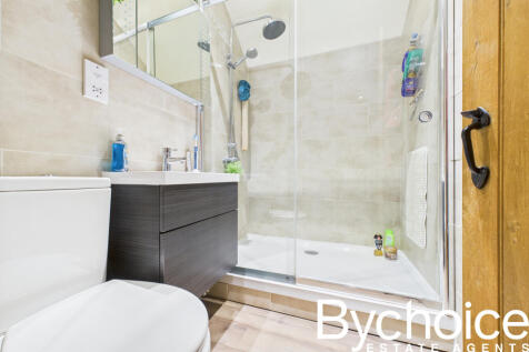 CAM05454G0-PR0065-STILL017