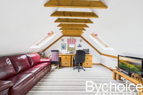 CAM05454G0-PR0065-STILL028