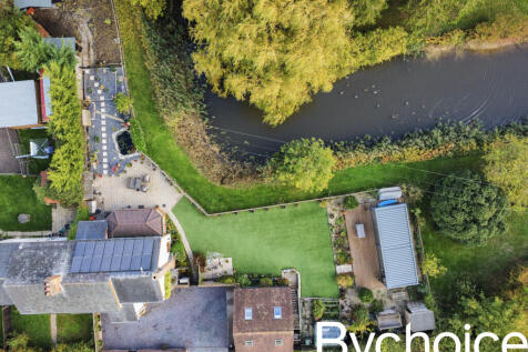 dji_fly_20251021_150612_374_1761055790405_photo_op