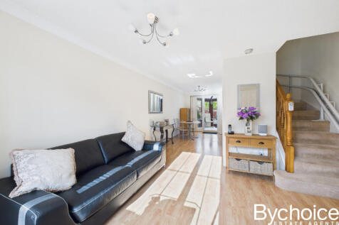 CAM05454G0-PR0069-STILL003