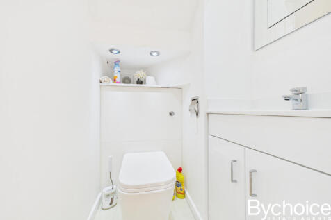 CAM05454G0-PR0069-STILL001