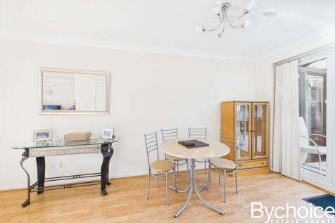 CAM05454G0-PR0069-STILL006