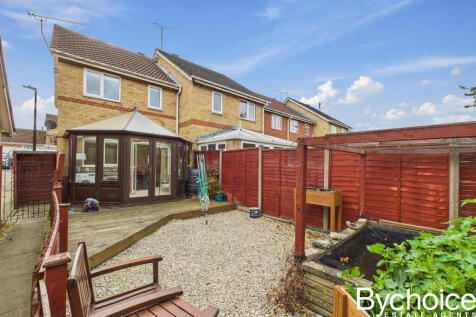 CAM05454G0-PR0069-STILL019